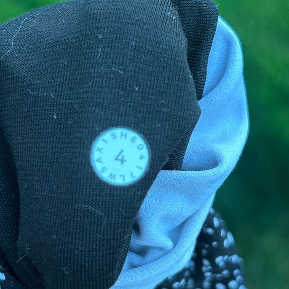 Lululemon Align Pant II 25"
Night View White Black Size 4 - Picture 9 of 9